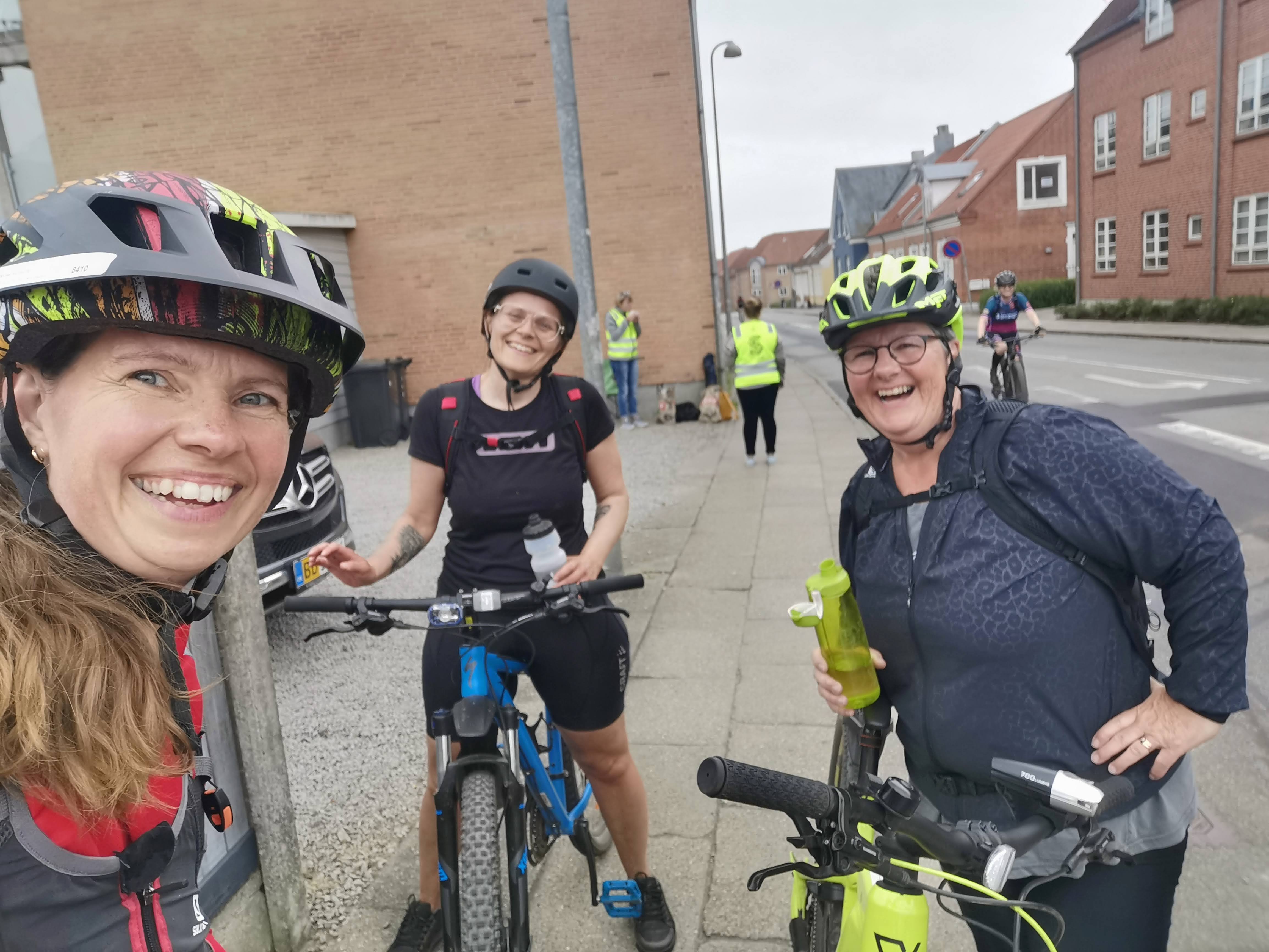 Christina Stenbye (tv.) ved sidste års DGI Hærvejsløbet.