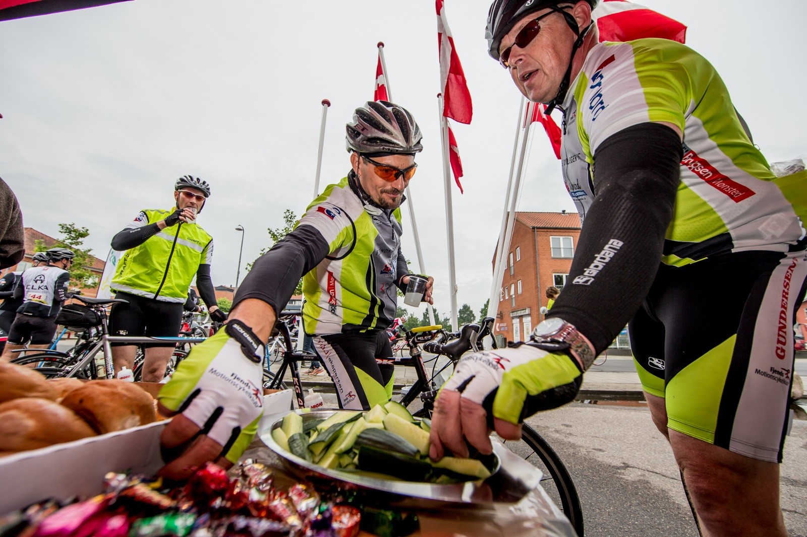 Der er heldigvis rig mulighed for at fylde energi på tanken i Hærvejsløbets ikoniske depoter.